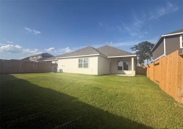Photo 2 of Single family home for sale at 15761 Bayberry Tr Dr, Conroe, TX 77303 | MLS# 31156740 | Listing updated on 2026-08-22
