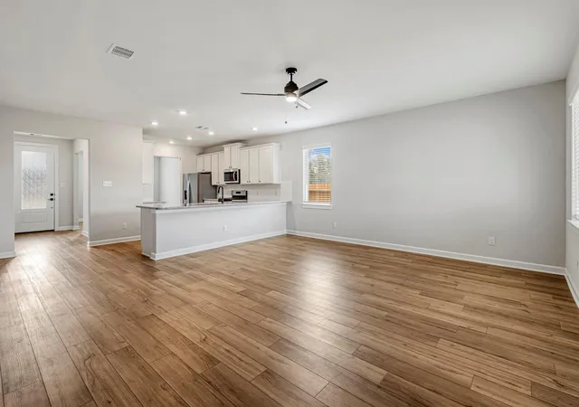 Photo 3 of Single family home for sale at 15761 Bayberry Tr Dr, Conroe, TX 77303 | MLS# 31156740 | Listing updated on 2026-08-22