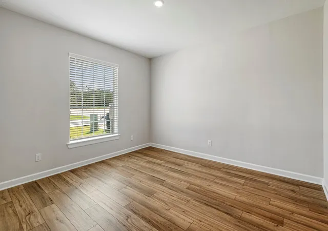 Photo 3 of Single family home for sale at 15761 Bayberry Tr Dr, Conroe, TX 77303 | MLS# 31156740 | Listing updated on 2026-08-22
