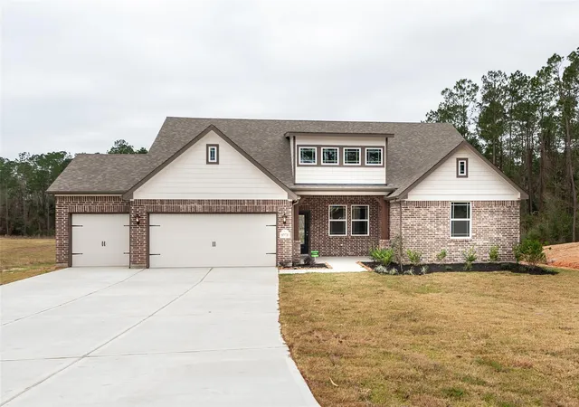 Photo 2 of Single family home for sale at 13616 Armstrong, Conroe, TX 77303 | MLS# 21084933 | Listing updated on 2026-07-18