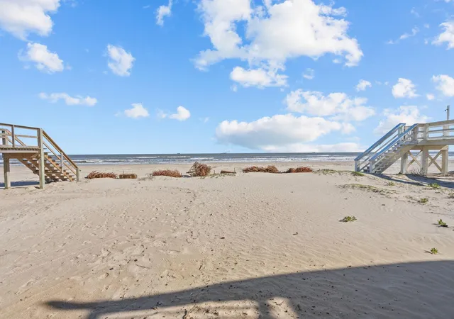 Photo 3 of Single family home for sale at 103 W Palm St, Surfside Beach, TX 77541 | MLS# 10438023 | Listing updated on 2026-05-26