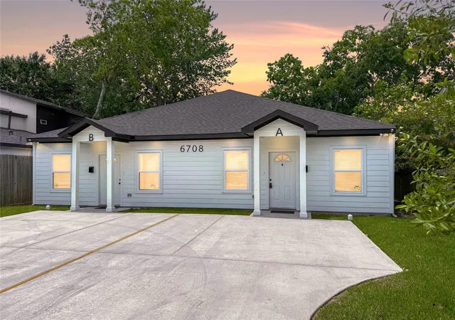 Photo 2 of Multi family home for sale at 6708 Conley St, Houston, TX 77021 | MLS# 74256903 | Listing updated on 2026-08-18