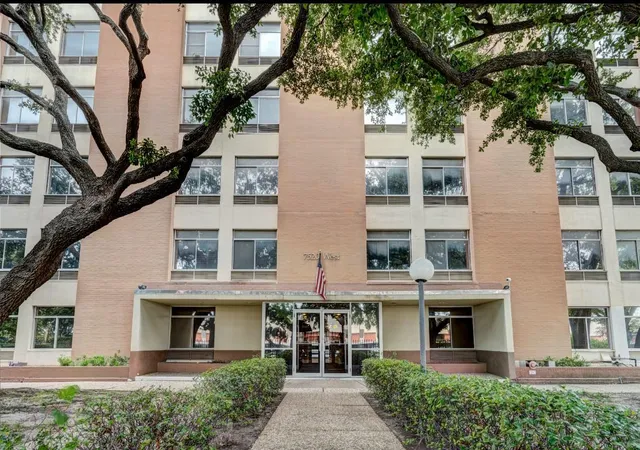 2nd image of 7520 Hornwood Dr, Houston, TX 77036