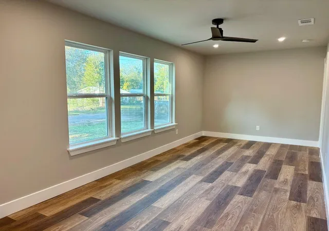 4th image of 1902 N Fannin Ave, Cameron, TX 76520 | MLS# 31923409