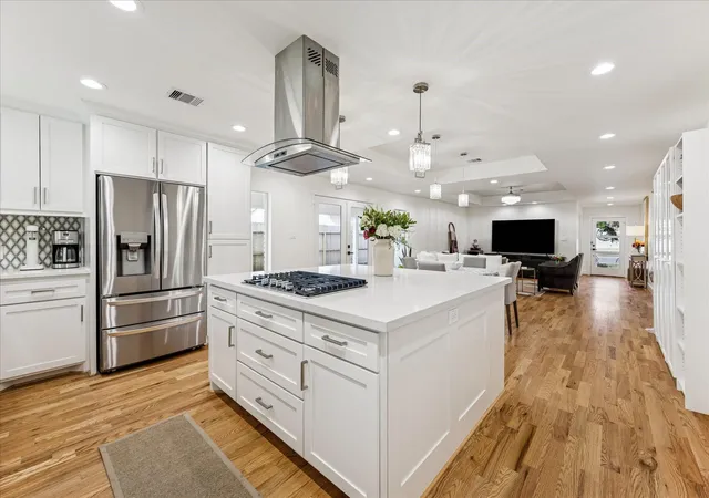 Single family home for sale at 6003 W 43rd Street, Houston, TX 77092 | MLS# 17819806 | Listing updated on 2026-07-10