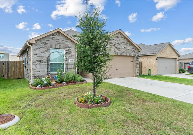 Homes for sale in Humble, TX | 10731 Spring Brook Pass Dr, Humble, TX 77396 | MLS# 14073351