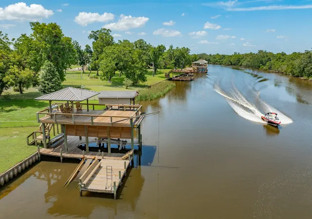 Photo 2 of Single family home for sale at 2170 County Rd 506, Brazoria, TX 77422 | MLS# 21697172 | Listing updated on 2026-08-31