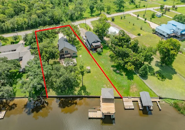 Photo 3 of Single family home for sale at 2170 County Rd 506, Brazoria, TX 77422 | MLS# 21697172 | Listing updated on 2026-08-31