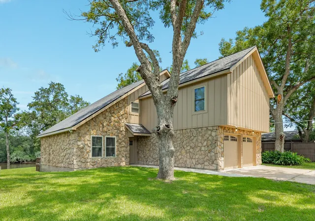 Photo 4 of Single family home for sale at 2170 County Rd 506, Brazoria, TX 77422 | MLS# 21697172 | Listing updated on 2026-08-31