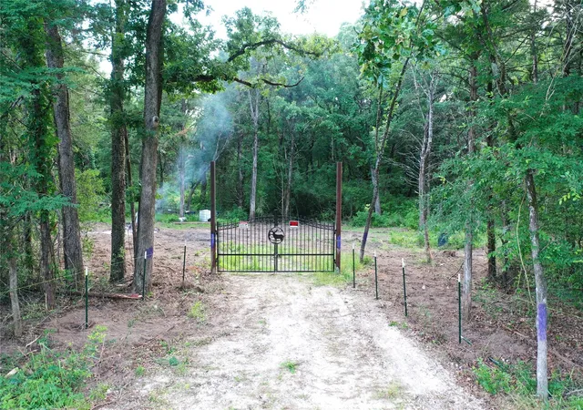Photo 3 of Land for sale at 720 Interstate 45 S, Fairfield, TX 75840 | MLS# 94424136 | Listing updated on 2026-05-25