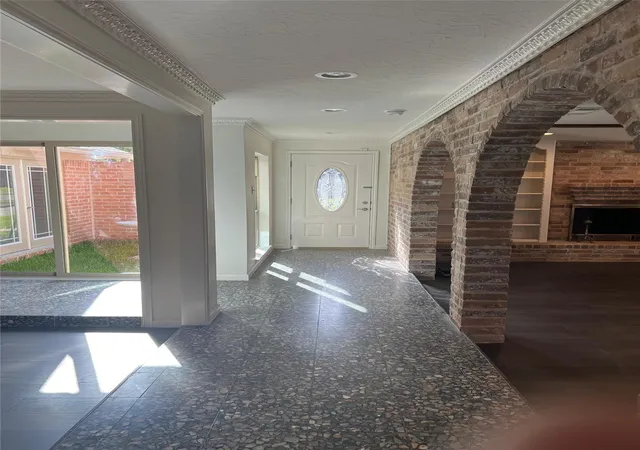 3rd image of 9126 Devoncroft Dr, Houston, TX 77031 | MLS# 6210522