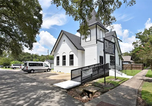 Photo 4 of Single family home for sale at 1220 Mulcahy St, Rosenberg, TX 77471 | MLS# 49356313 | Listing updated on 2026-07-15