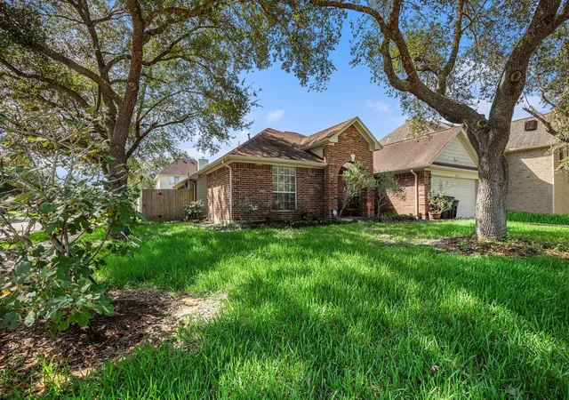 1st image of 4303 Alysheba, Friendswood, TX 77546 | MLS# 9516917