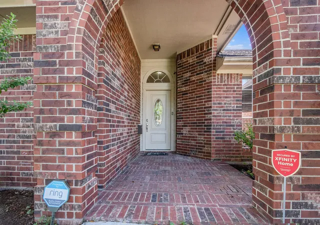 3rd image of 4303 Alysheba, Friendswood, TX 77546 | MLS# 9516917