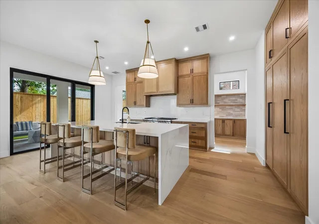 5th image of 6213 Overbrook Ln, Houston, TX 77057 | MLS# 24738716