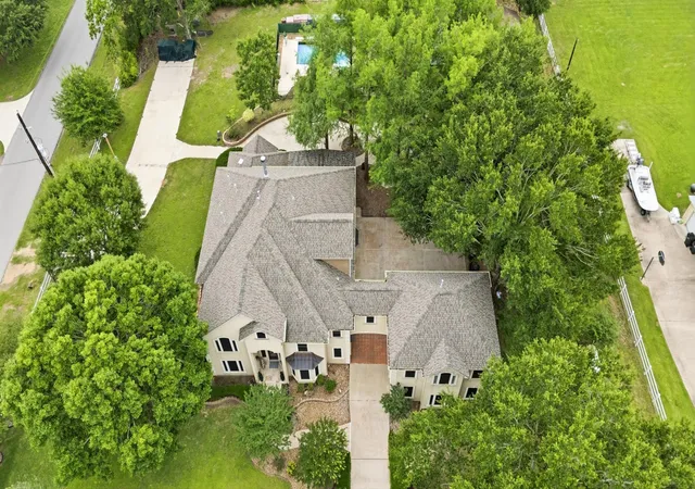Homes for sale in Sealy, TX | 200 Creekside Ct, Sealy, TX 77474 | MLS# 98962737