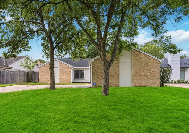 Photo 2 of Sale Pending at 1002 Oxborough Dr, Katy, TX 77450 | MLS# 39465485 | Listing updated on 2026-09-04