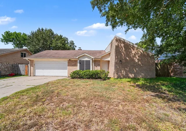 Photo 1 of Single family home for sale at 29207 Fox Run Blvd, Spring, TX 77386 | MLS# 74107975 | Listing updated on 2026-08-27