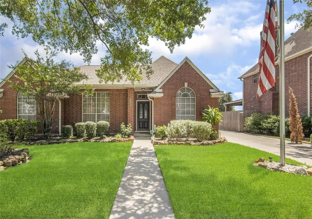 Photo 1 of Single family home for sale at 3305 Greenwood Pl, Deer Park, TX 77536 | MLS# 17044054 | Listing updated on 2026-10-02