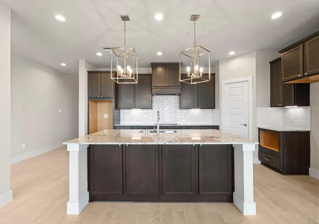 2nd image of 4514 Whisperwood Dr, Rosenberg, TX 77471 | MLS# 87929886