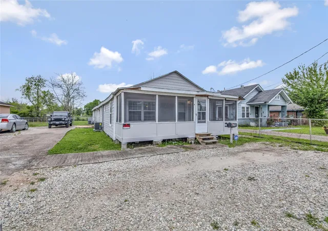 18th image of 4726 Carmen St, Houston, TX 77033 | MLS# 35688993