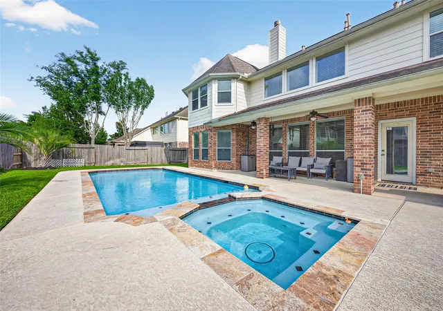 Photo 2 of Single family home for sale at 21002 Mallard Cvs Ct, Richmond, TX 77407 | MLS# 87189379 | Listing updated on 2026-05-30