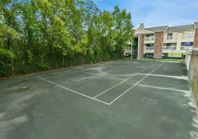 Photo 3 of Condo for sale at 2501 Gulf Fwy #279B, Dickinson, TX 77539 | MLS# 50560036 | Listing updated on 2026-07-27