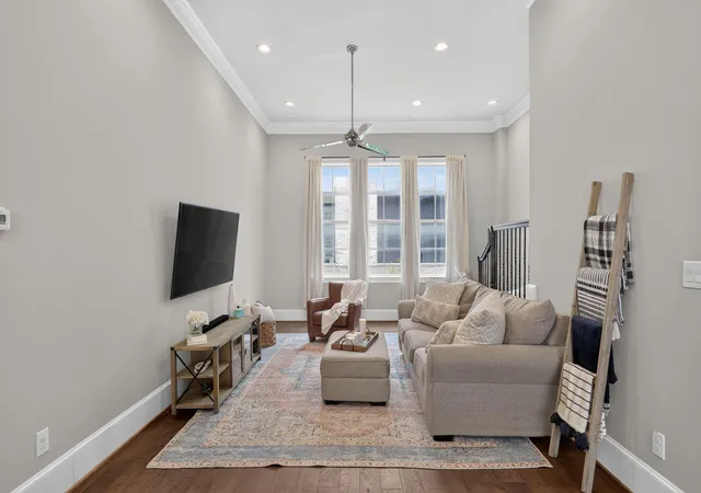 Photo 4 of Townhouse for sale at 4041 Leeland St, Houston, TX 77023 | MLS# 463537 | Listing updated on 2026-09-10