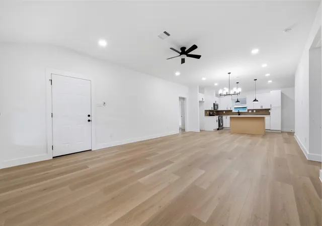 Photo 2 of Single family home for sale at 1415 Taylor Ave, Pasadena, TX 77506 | MLS# 36242533 | Listing updated on 2026-08-01