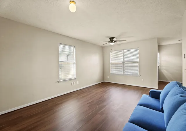 Photo 3 of Single family home for sale at 5247 Panay Park Dr, Houston, TX 77048 | MLS# 49728742 | Listing updated on 2026-04-26