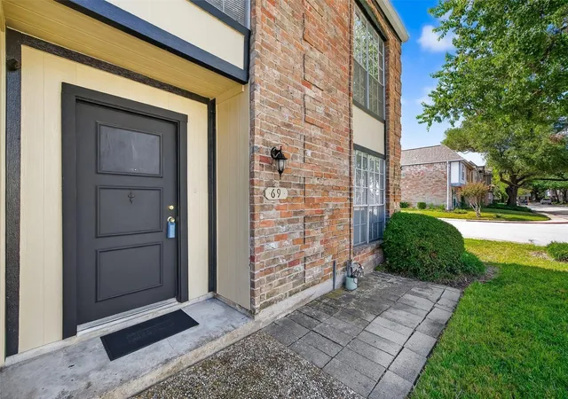 2nd image of 11002 Hammerly Blvd, Houston, TX 77043