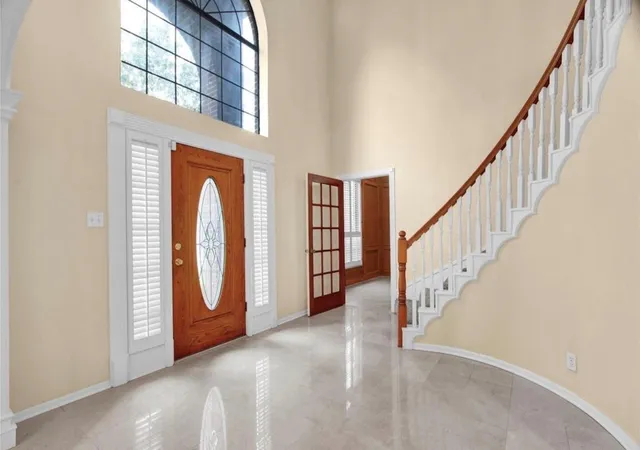 image of 611 N Hickory St, Tomball, TX 77375 | MLS# 61394539