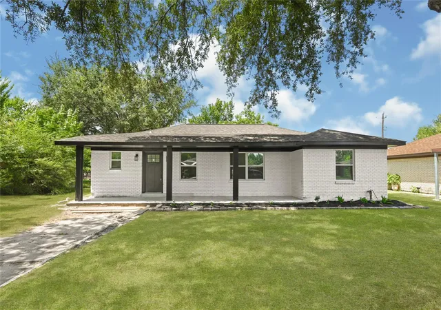 1st image of 108 Chandler Dr, Baytown, TX 77521 | MLS# 45238016