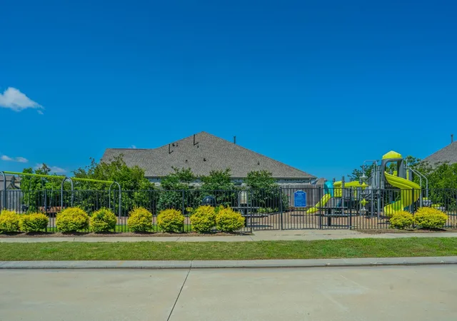Homes for sale in Mont Belvieu, TX | 11903 Oakwood Dr, Mont Belvieu, TX 77535 | MLS# 76018463