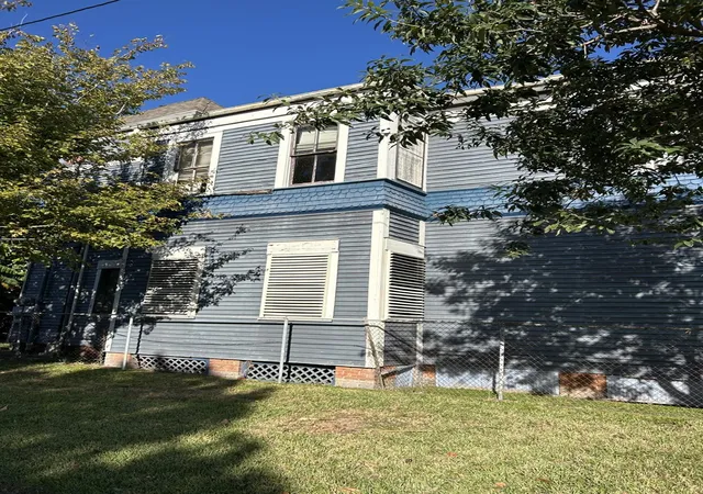 4th image of 1626 Church St, Galveston, TX 77550 | MLS# 31900856