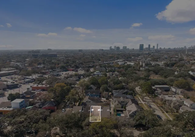 41st image of 2612 Yupon St, Houston, TX 77006 | MLS# 77355460