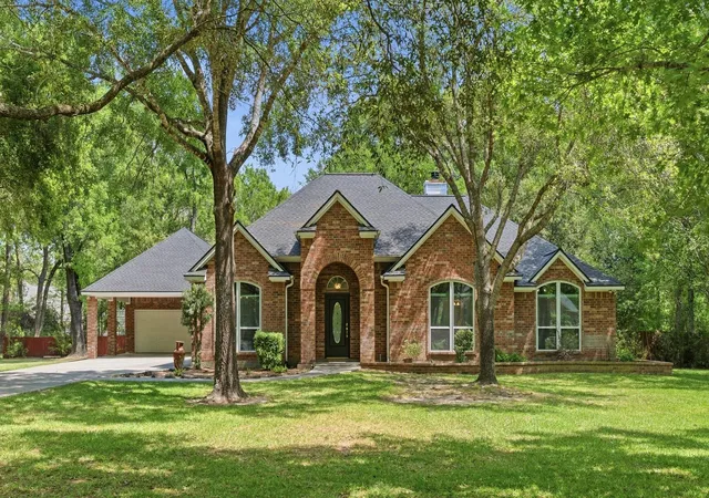 Photo 1 of Single family home for sale at 11714 Crk View Ln, Conroe, TX 77385 | MLS# 19603919 | Listing updated on 2026-08-22