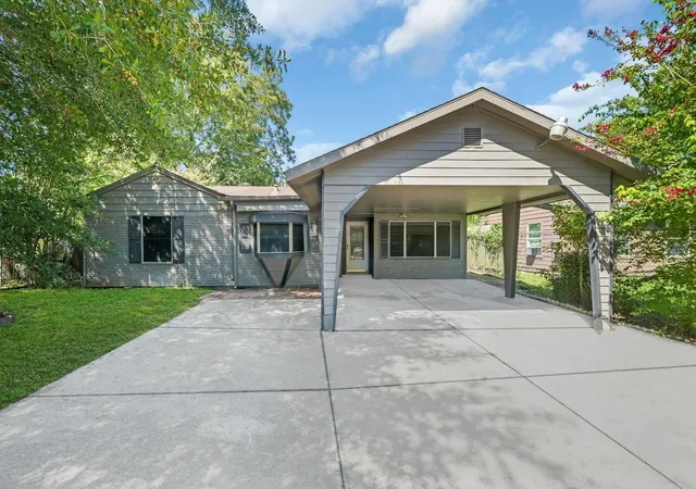 1st image of 8142 Herschelwood St, Houston, TX 77033 | MLS# 10814226