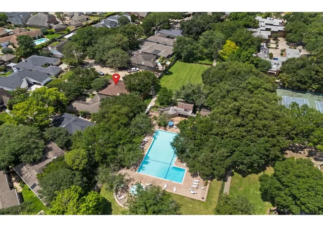 30th image of 1339 Beaujolais Ln, Houston, TX 77077 | MLS# 77637927