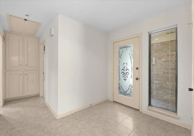 5th image of 1339 Beaujolais Ln, Houston, TX 77077 | MLS# 77637927
