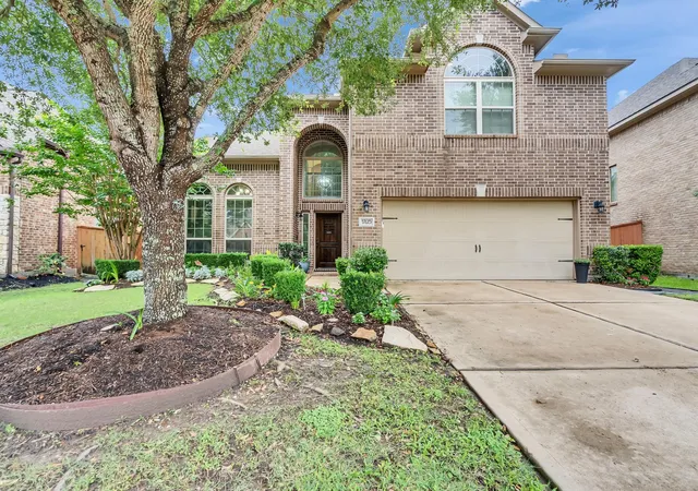 Photo 3 of Single family home for sale at 17615 Sauki Ln, Richmond, TX 77407 | MLS# 28515465 | Listing updated on 2026-09-20