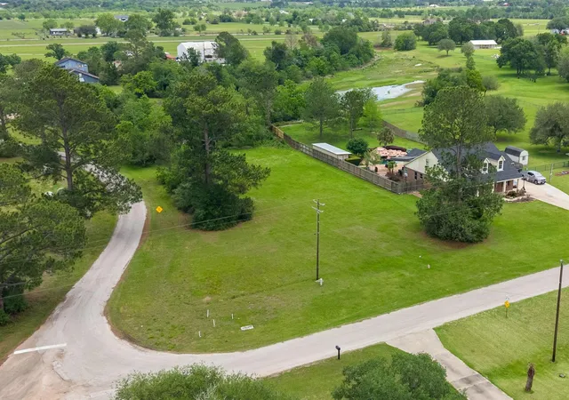 Photo 3 of Sale Pending at 15438 Kitty Hawk Dr, Waller, TX 77484 | MLS# 28747708 | Listing updated on 2026-07-14