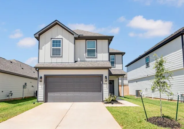 Photo 1 of Sale Pending at 2316 Pipefish Dr, Conroe, TX 77384 | MLS# 29774103 | Listing updated on 2026-09-02