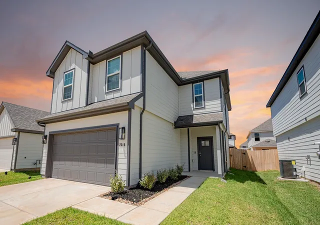 Photo 2 of Sale Pending at 2316 Pipefish Dr, Conroe, TX 77384 | MLS# 29774103 | Listing updated on 2026-09-02