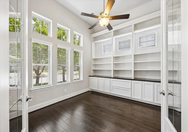 Photo 4 of Single family home for sale at 12810 Shire Mills Ct, Cypress, TX 77429 | MLS# 34180932 | Listing updated on 2026-09-03