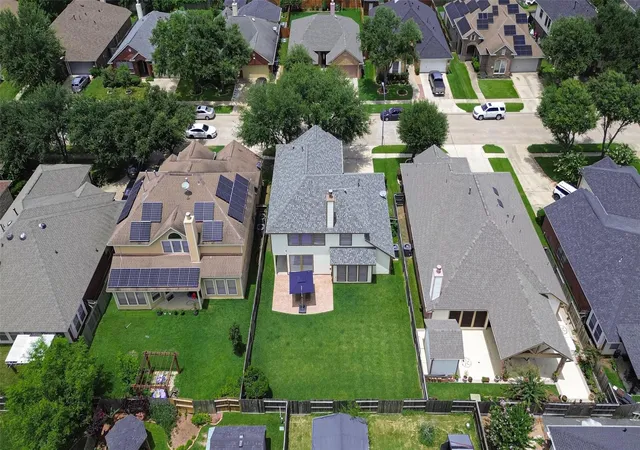 Photo 1 of Sale Pending at 8219 Terrace Brk Dr, Houston, TX 77040 | MLS# 98419127 | Listing updated on 2026-09-16