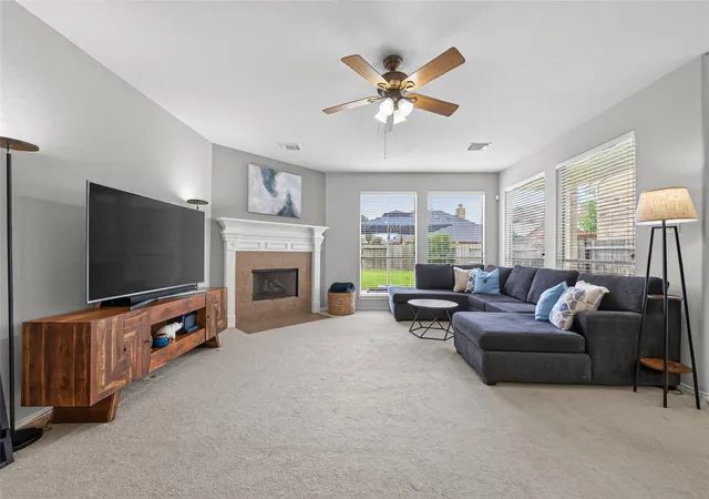 Photo 3 of Sale Pending at 8219 Terrace Brk Dr, Houston, TX 77040 | MLS# 98419127 | Listing updated on 2026-09-16