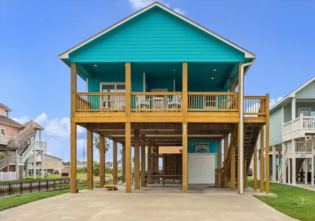 Photo 1 of Single family home for sale at 923 Tidelands Dr, Port Bolivar, TX 77650 | MLS# 82794680 | Listing updated on 2026-07-13