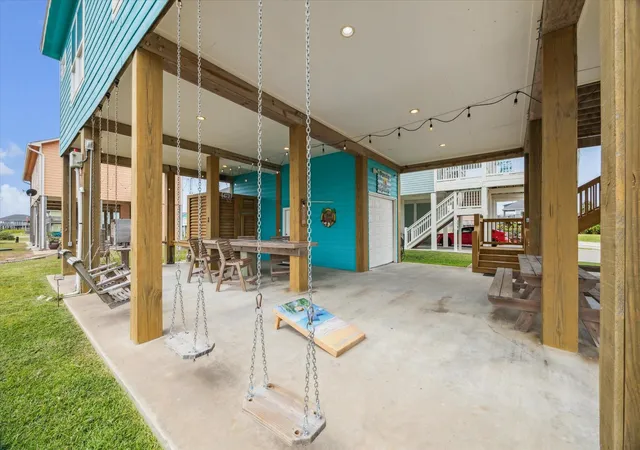 Photo 4 of Single family home for sale at 923 Tidelands Dr, Port Bolivar, TX 77650 | MLS# 82794680 | Listing updated on 2026-07-13