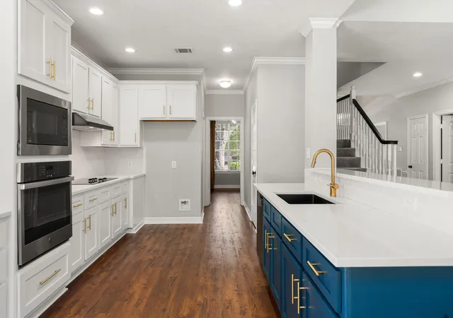 3rd image of 4418 Pine Blossom Trl, Houston, TX 77059 | MLS# 3508990